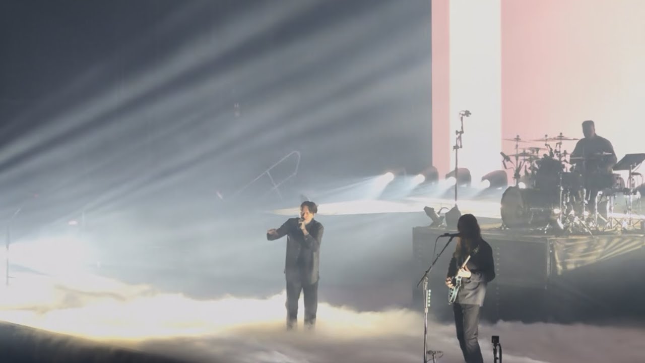 Bad Omens - Specter live @Forest National - Brussels