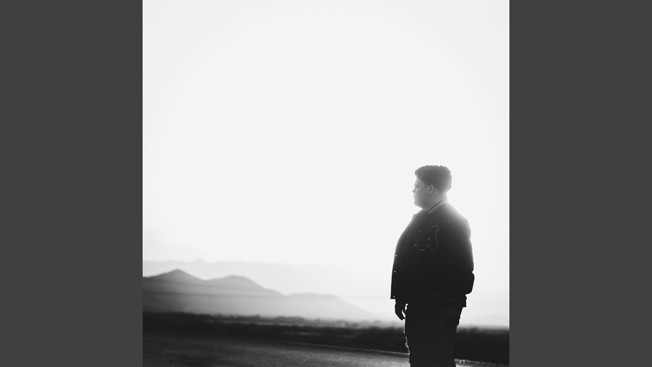 在 YouTube 上观看 FANTASMA 在 YouTube 上观看 FANTASMA