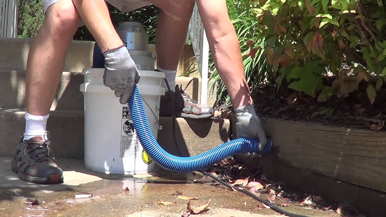 Cleaning the main condensate drains with high power Cleaning the main condensate drains with high power