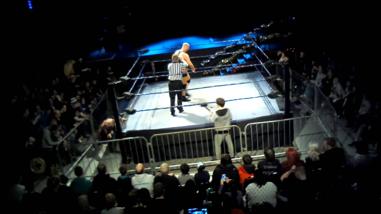 TJ Rage v Drew Galloway - YouTube