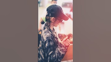 Fantaken photos and video of #chengxiao at Shanghai Airport yesterday. 07.26.24 #chengxiao #shorts