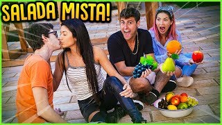 ESSE SALADA MISTA FOI LONGE DEMAIS!! [ REZENDE EVIL ] screenshot 3