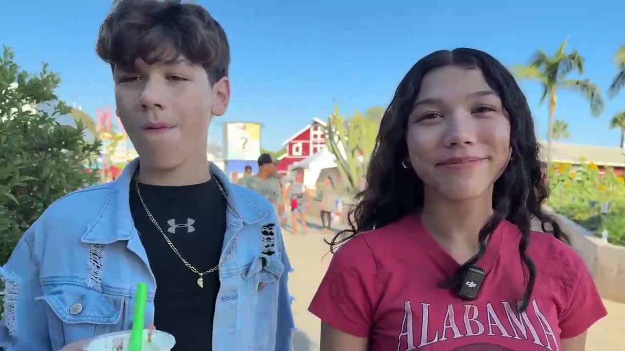 Txunamy went on a Date with Brookes on Livestream