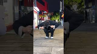 A Young Man Born In The 2000s Performed Bone Reduction Skills#acrobatics