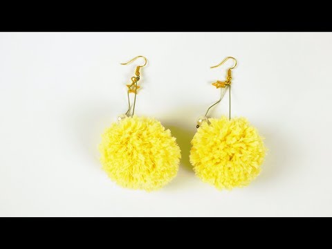 初心者向け】モヘアのふわふわ毛糸で作る、ポンポンピアスのレシピ  