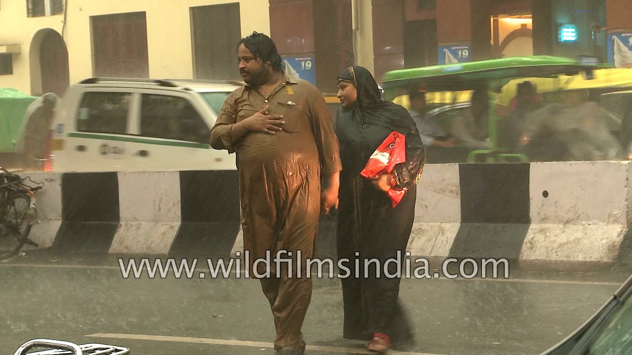 nepal flag Rain in Delhi | When you can't stop a couple from shopping in Chandni Chowk