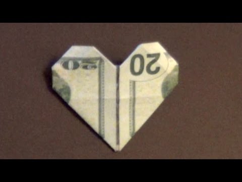 Review Bow Tie Money Lei