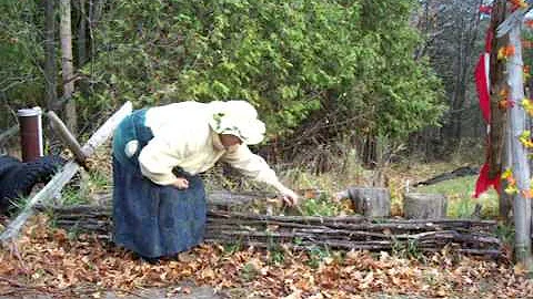 Stump bench decorating