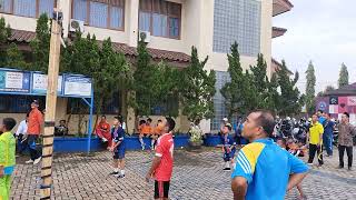 PERTANDINGAN BOLA VOLI SD KEC PAGELARAN.