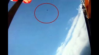 Graba meteorito mientras se lanza en paracaídas