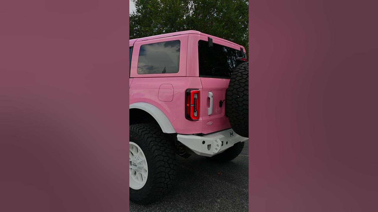 Barbie : une Ford Bronco modifiée pour la sortie du film !