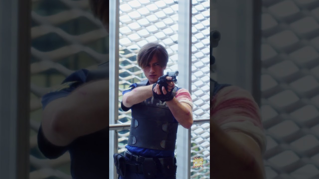 Resident Evil Cosplay! Leon Kennedy Cosplay at Comic Con #residentevil #cosplay #fyp