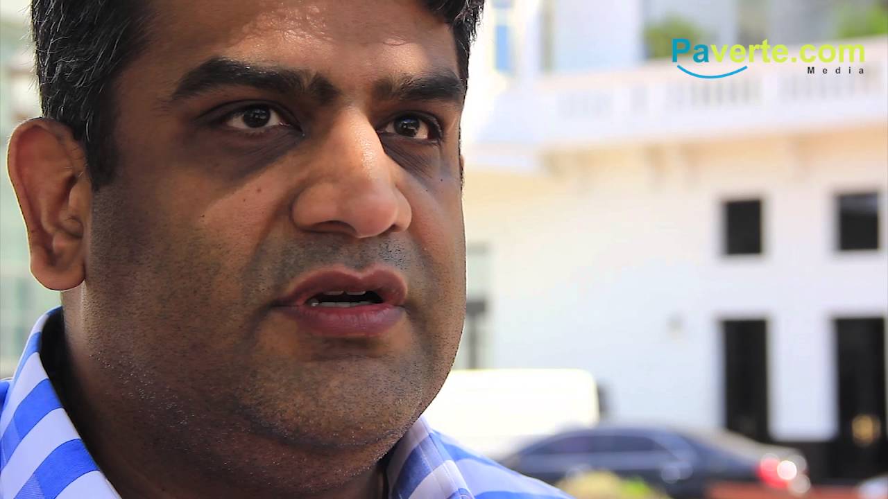 Hermano Bajrangi,  Amar Butala /productor (Intérprete al español)