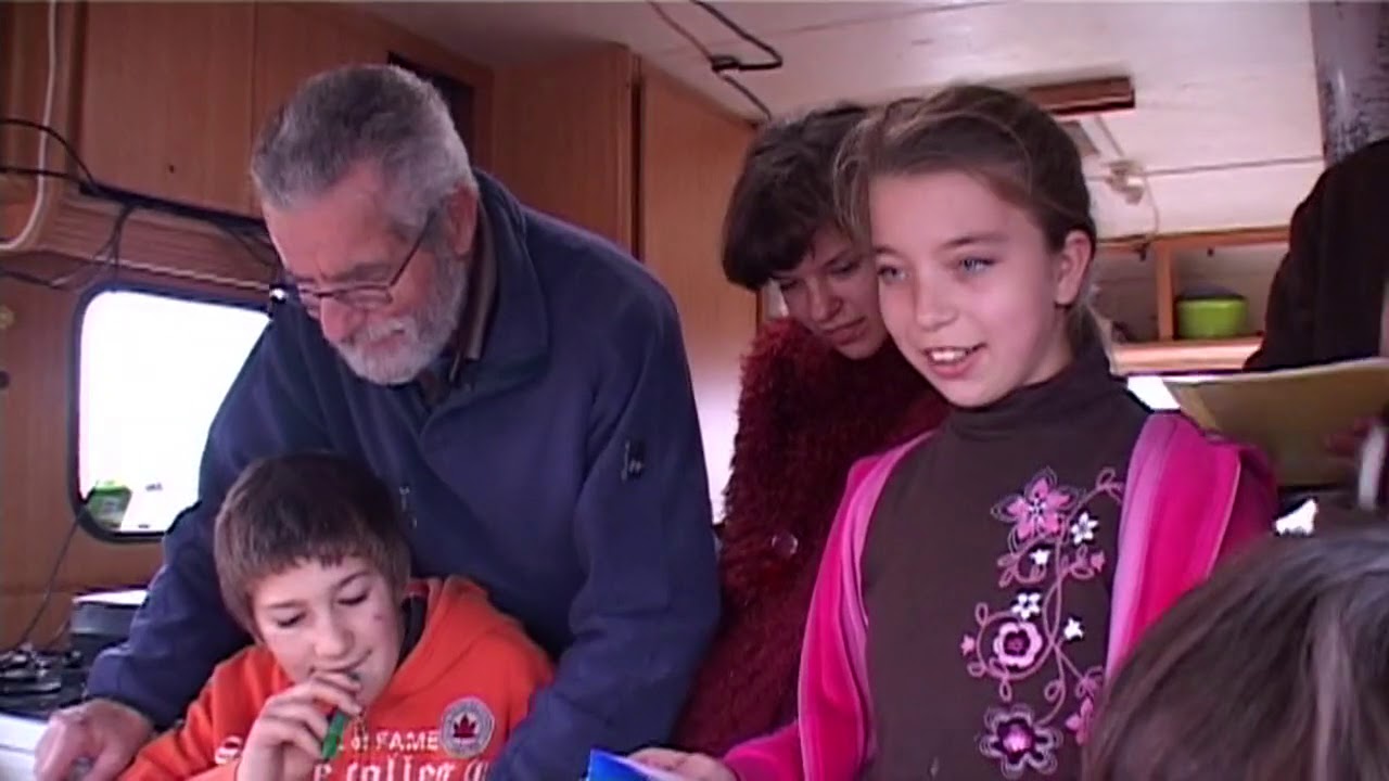 Diacre permanent   ordonné pour le service