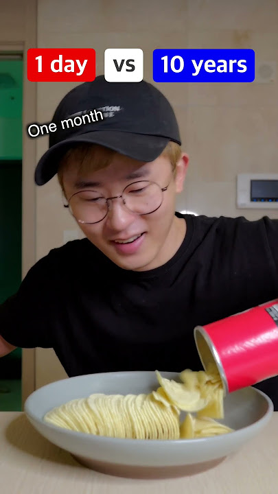 How to eat Pringles
