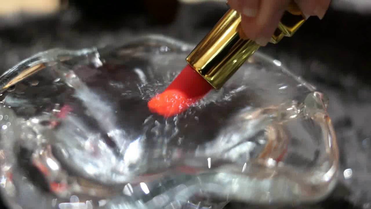 Vibromasseur discret (rouge à lèvres)