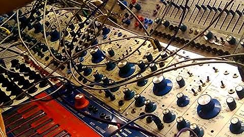 Buchla 200 @ Ems Stockholm. Line sound, no talking.