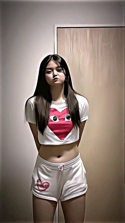 https://vm.tiktok.com/ZSNFpFdcj/