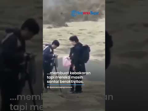 VIRAL VIDEO Bukit Teletubbies Bromo Terbakar, Diduga Pemotretan Prewed sambil Nyalakan Flare