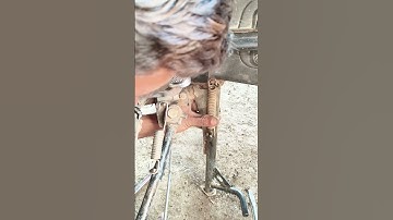 Splendor main stand fitting spring how to change stand spring centre stand  #shortsvideo #viral