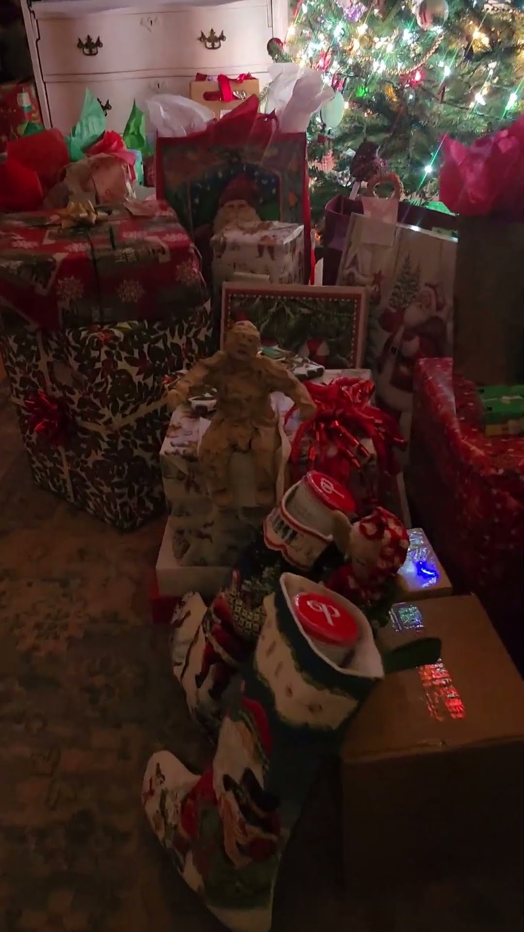 Santa’s Here: A Late Night with the Natural Mans