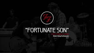 Vignette de la vidéo "John Fogerty and Foo Fighters  - Fortunate Son (Creedence Clearwater Revival)"