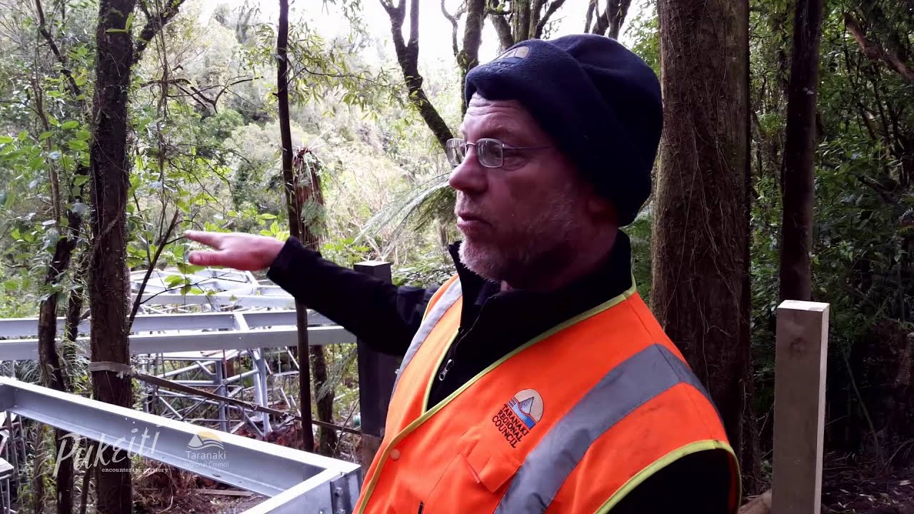 Pukeiti  Waterwheel Walkway