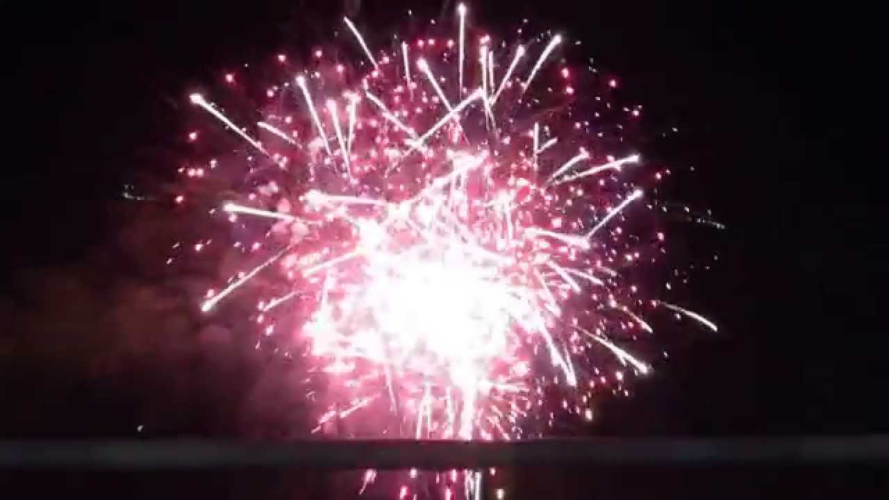 New Year&#039;s Eve Long Beach Fireworks finale 2015 - YouTube