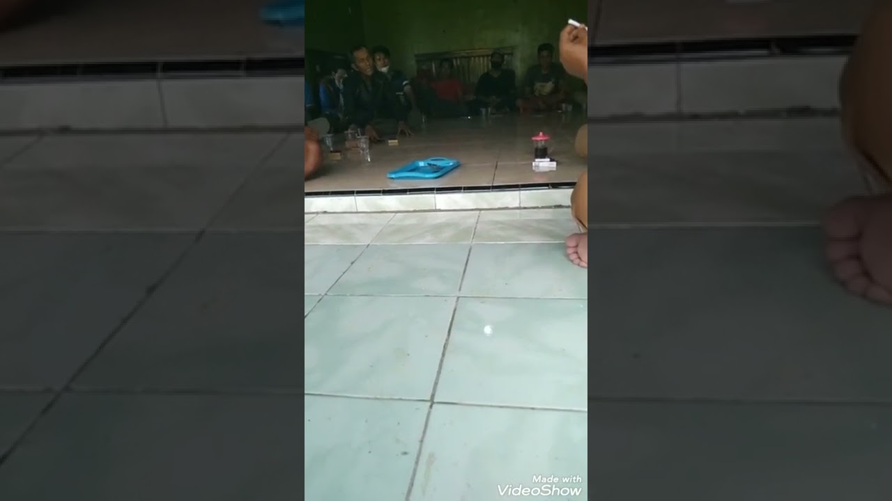 Memanas, Aksi Berani Sejumlah  Warga Wanantara , Minta Kades Diganti  !!!!!