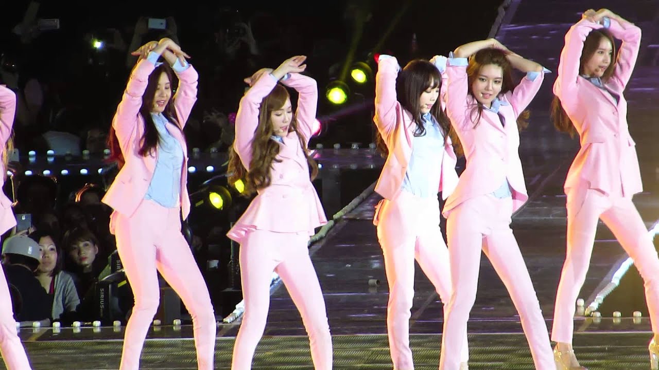 [FANCAM] 140607 SNSD - Hoot @ DreamConcert 2014