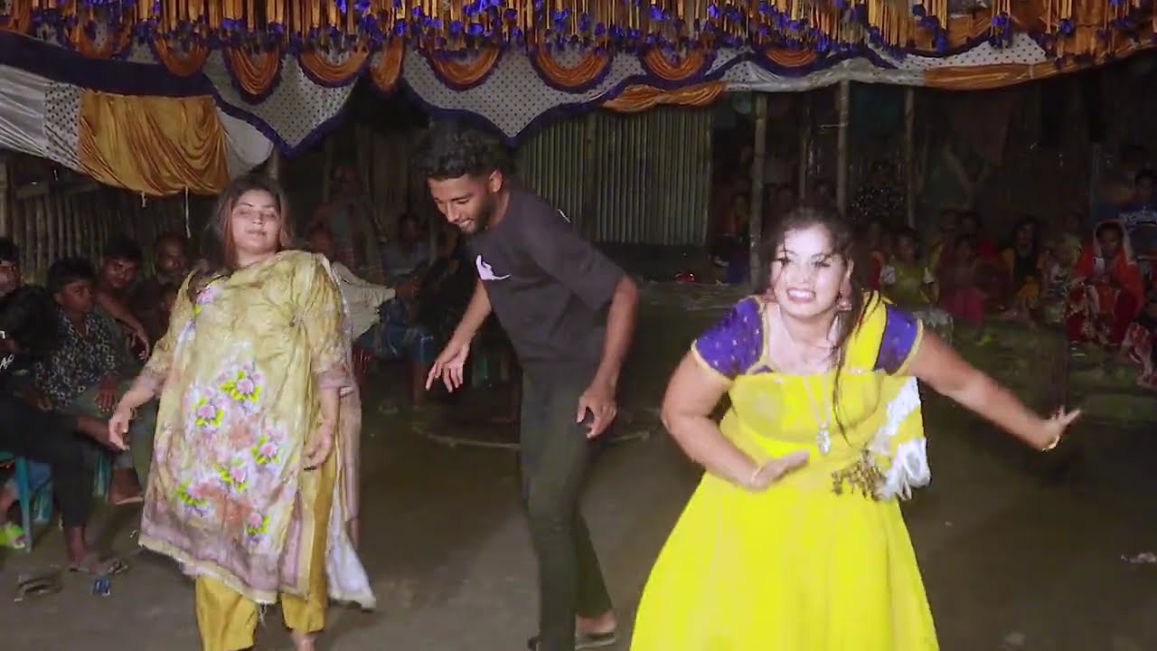 গ্রামের মেয়ের উরাধুরা ডান্স  | দুই দিকে দুই রূপসী | Wedding Dance 2025 | Shetu Dance | Toma payal