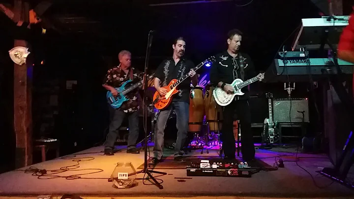Joel Schecter live at Aces Bradenton Florida Keep ...