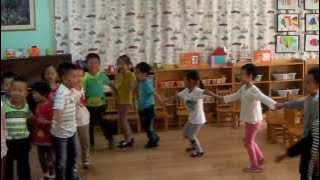 Super Simple Songs - Make a Circle Song #2