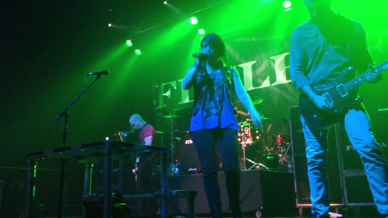Flyleaf Perfect live - YouTube
