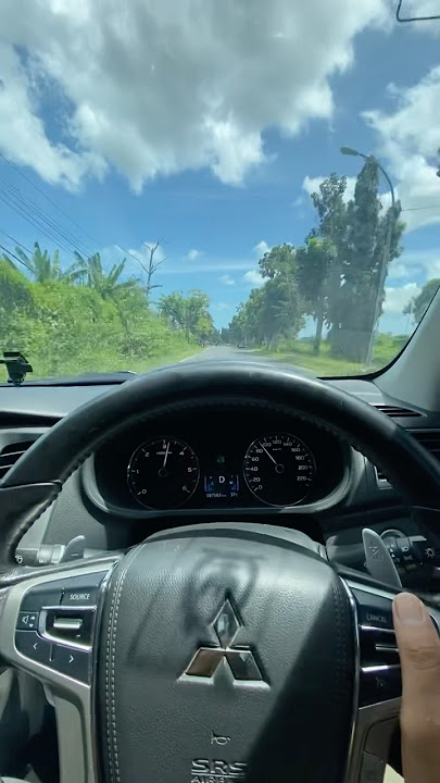 Story WA nyetir pajero siang hari