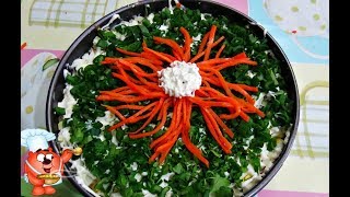 Новогоднее меню салат из крабовых палочек, огурцов Новогоднее меню салат из крабовых палочек, огурцов