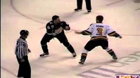 Steven Crampton fights Rio Grande Valley's Rob Cow...