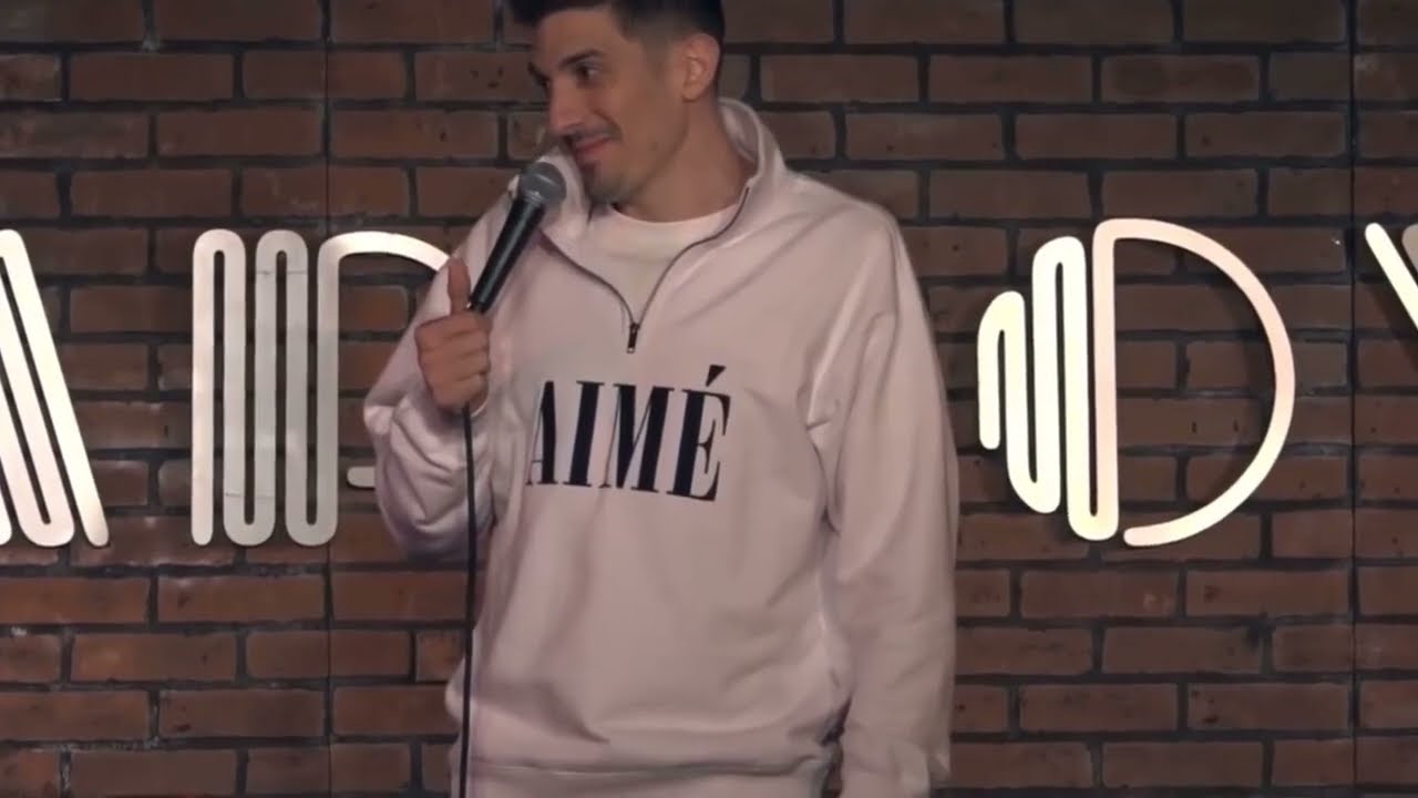Andrew Schulz VS. Lesbian Heckler 🤣🤣🤣