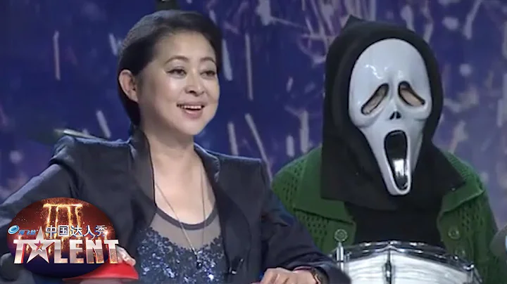 Everyone is AMUSED by 52 year old woman's alter ego! | China's Got Talent 2011 中国达人秀 - DayDayNews