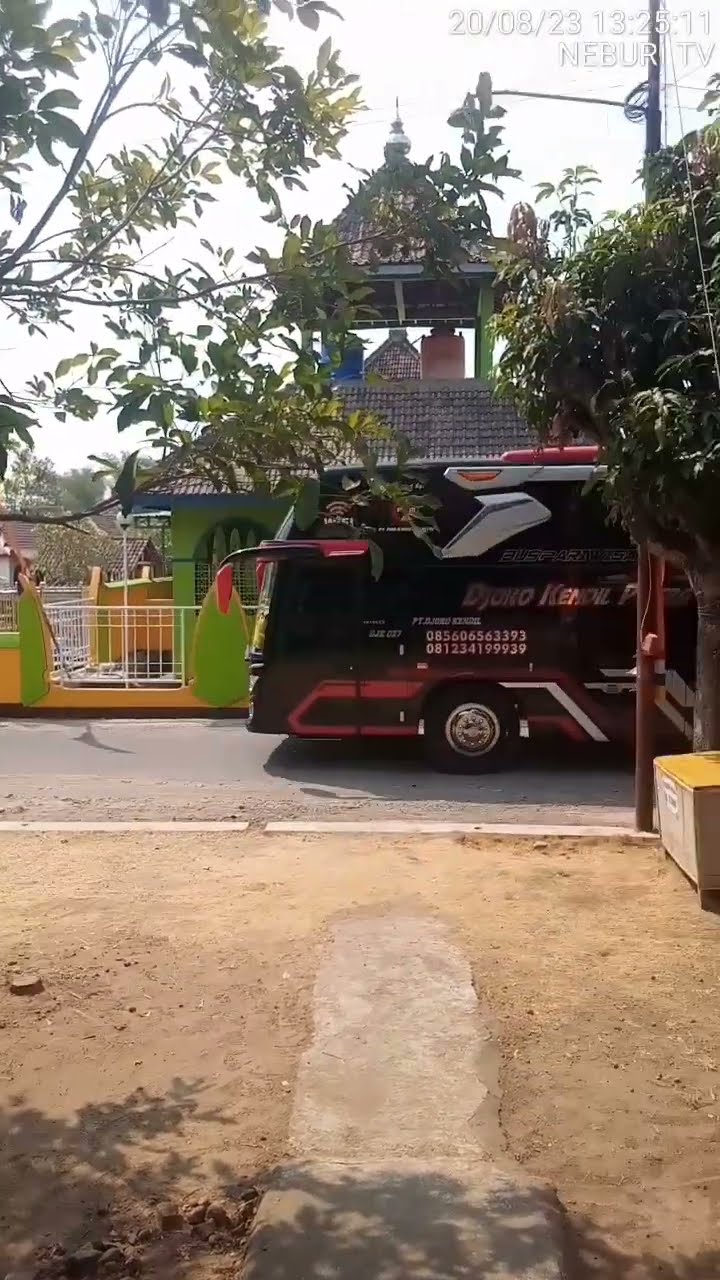 Pariwisata Sragen Berkembang: Peran Vital Bus Pariwisata dalam Menggairahkan Sektor Ekonomi Lokal