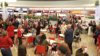 Christmas December 11, 2015 Flash Mob - Pen Centre