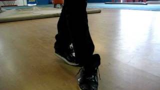 Michael Jackson Tutorial  How To Spin Properly (double/triple spin)