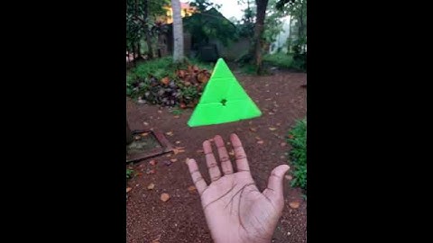 Rubikcube spins around, above normal level new toys #kidsvideo #magic #shorts #funny #viral