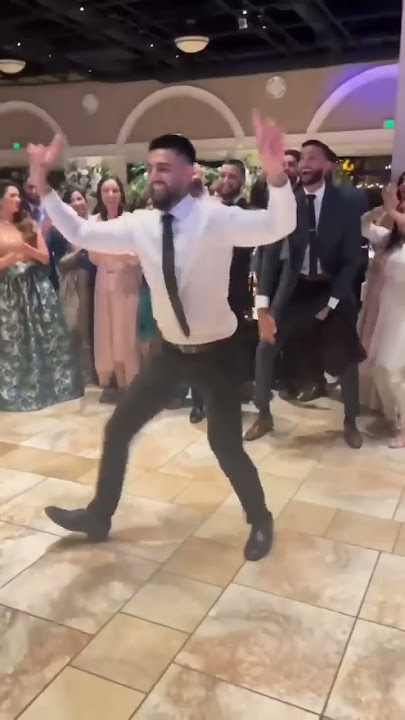 Share it with someone who dances like this! #dancereels #punjabiwedding #punjabidance #bhangra
