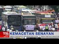 Antrean bus relawan nusantara bersatu sebabkan kemacetan di kawasan senayan inewssore 2611