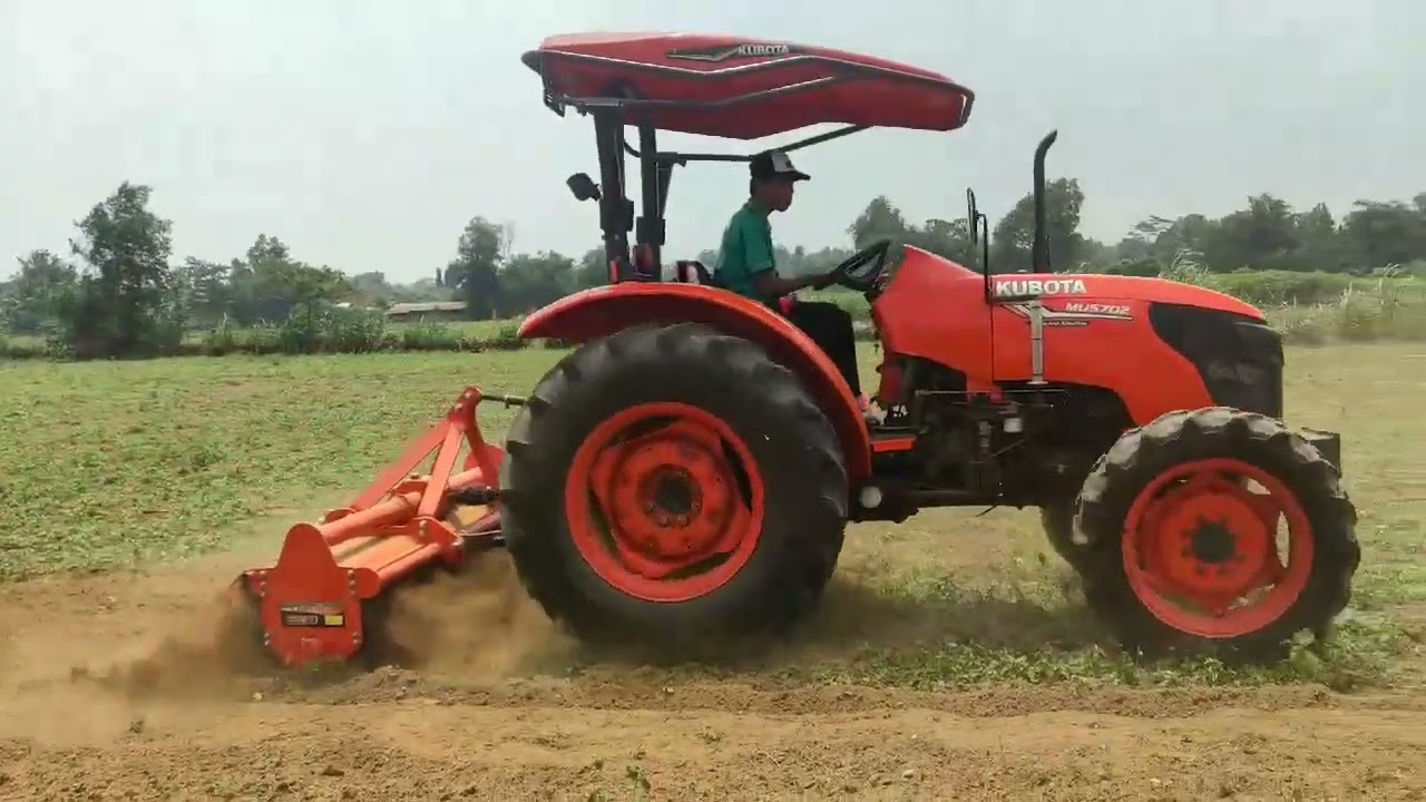 Traktor Rotary Kubota MU5702 lahan kering