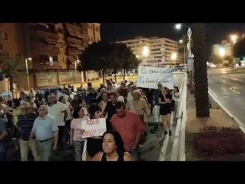 Protesta del Distrito Sur en la Plaza de Andalucía
