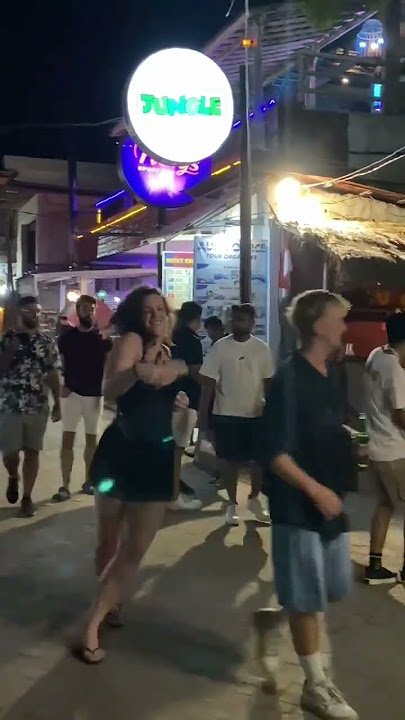 Suasana Lombok Di Malam hari