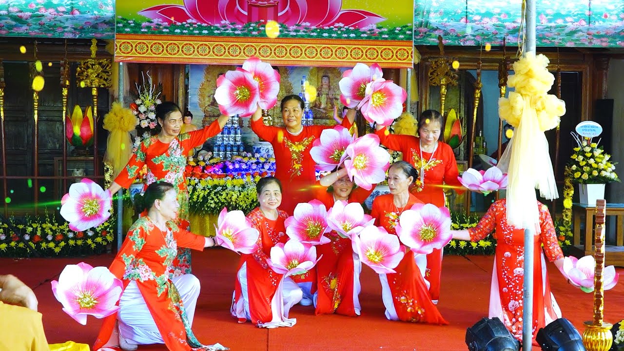 MÚA HÁT QUAN HỌ MỪNG PHẬT ĐẢN SINH, CLB VĂN NGHỆ TT  QUỲNH CÔI, QUỲNH PHỤ, THÁI BÌNH