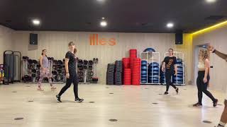 COREOGRAFIA DE ZUMBA TOPIC A7S BREAKING ME
